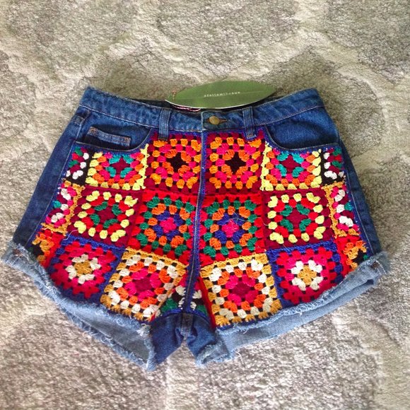 HP⭐️Farm Rio Crochet Square High Rise Denim Shorts - Picture 6 of 10